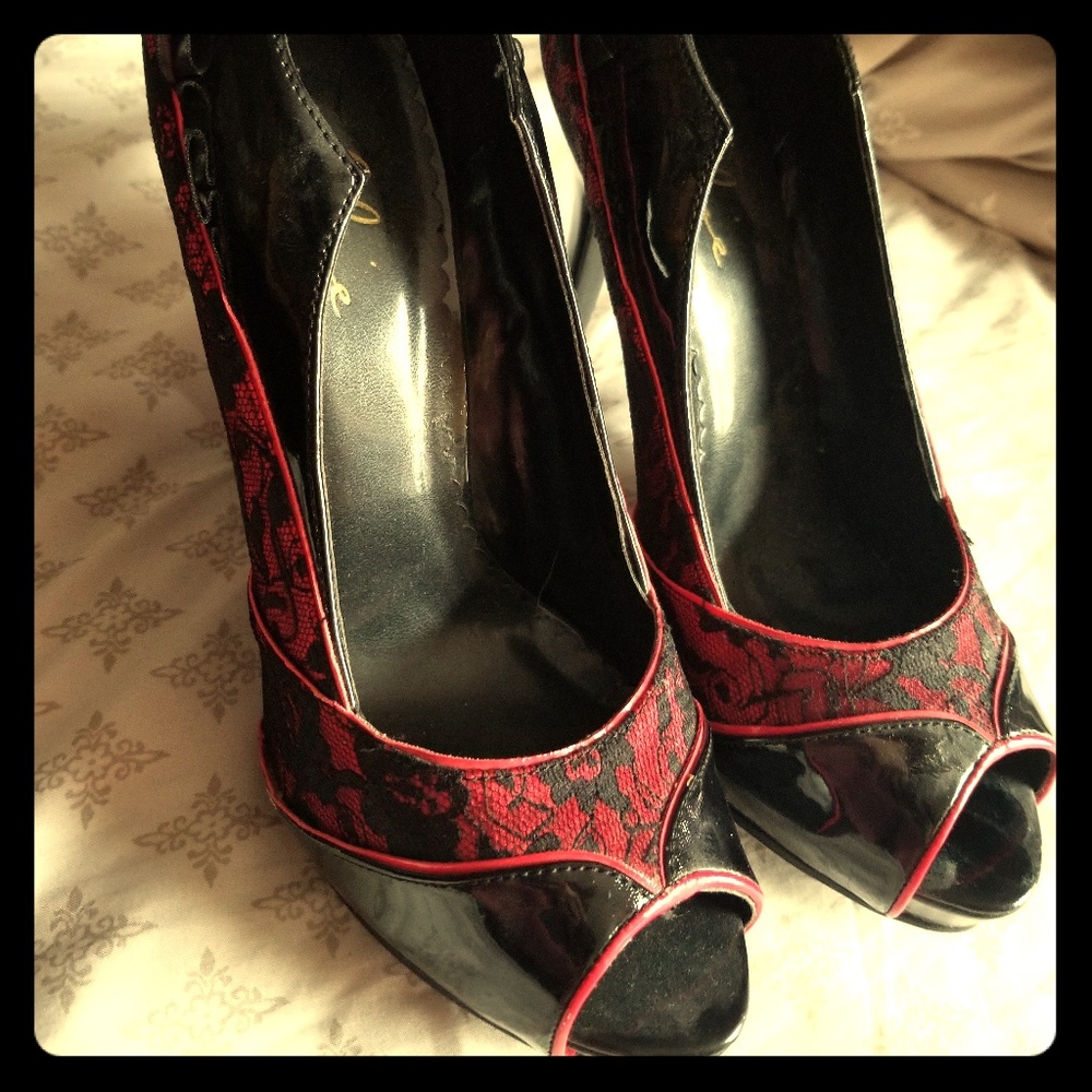 COPY - ELLIE Peep Toe Stilettos - Black with Red …